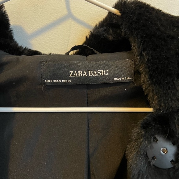 Zara fun fur Teddy hooded jacket size S black - Picture 7 of 10